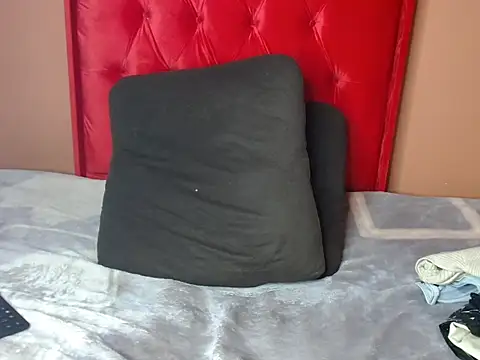 African_Busty stripchat live cam model