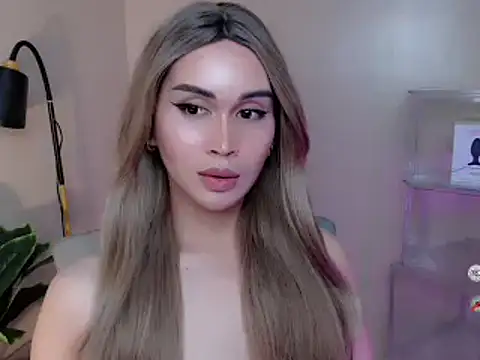 AlodiaOfCums stripchat live cam model