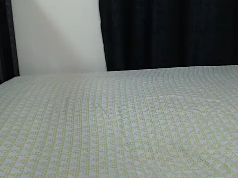 Gweneve stripchat live cam model