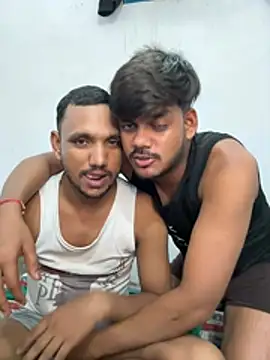 BiggerDickGuy stripchat live cam model