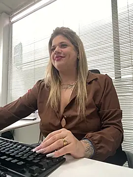 kahreal stripchat live cam model