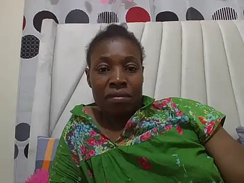 Eebony_Bubbly stripchat live cam model