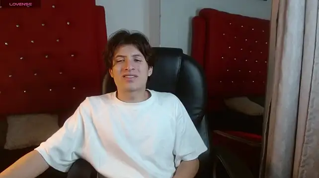 Marcoviolet stripchat live cam model