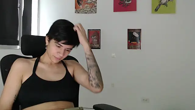 Dha_lia0 stripchat live cam model