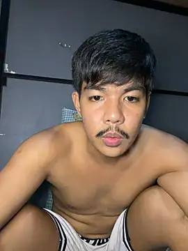 Dylannn_30 stripchat live cam model