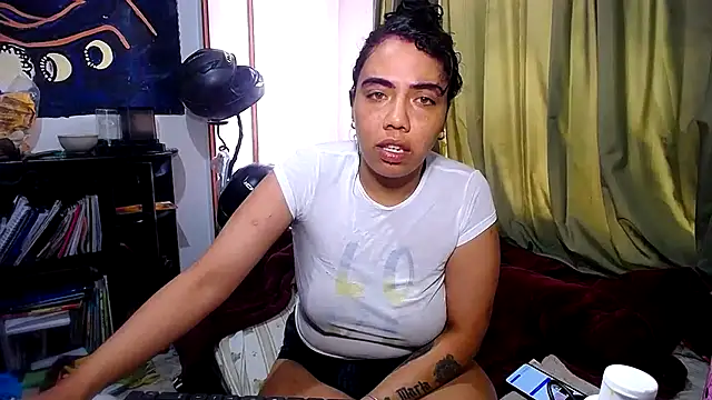 AmaraRoberts420 stripchat live cam model
