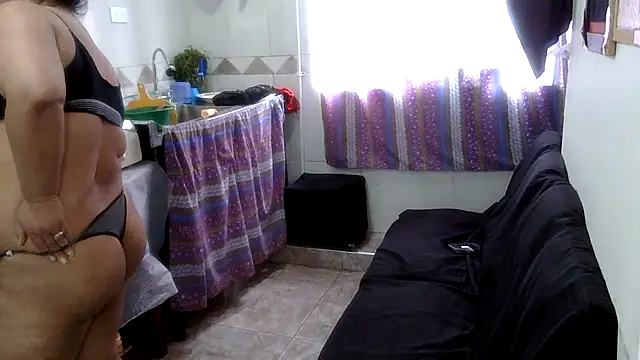 Boycuriousxxx stripchat live cam model