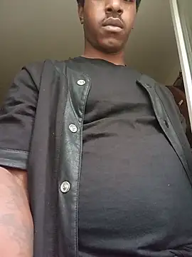 ti_thug stripchat live cam model