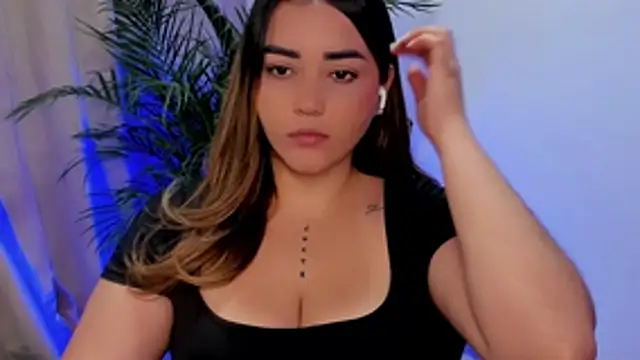 Lucia_star__ stripchat live cam model