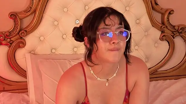 LiLLiAnderson stripchat live cam model