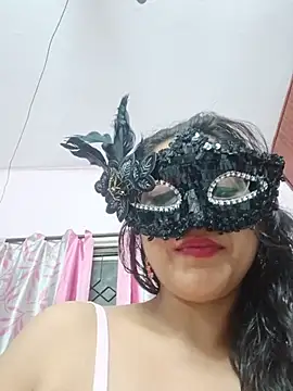 thanusi_2 stripchat live cam model