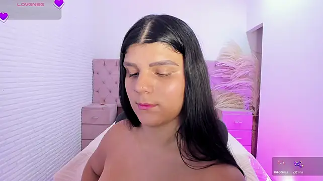 PauliinaBelle_ stripchat live cam model
