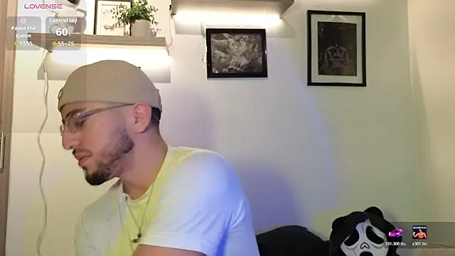 AresMassimoX stripchat live cam model
