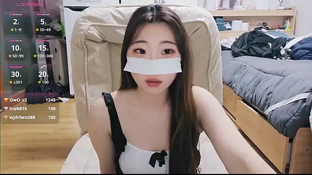 Berry_Chuu stripchat live cam model