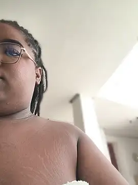 Ayanaa_Ebony_ stripchat live cam model