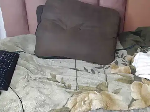 Yummy_Bubble_Butt stripchat live cam model