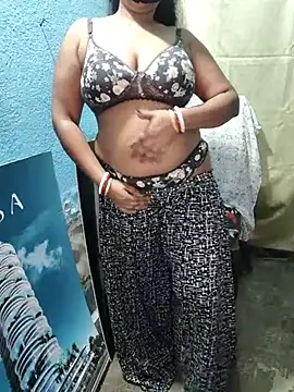 Mis-maya stripchat live cam model