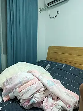 HSU8HSU stripchat live cam model
