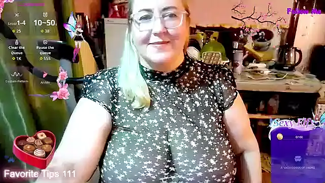 Ginesia stripchat live cam model
