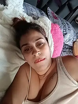 MariBelle1 stripchat live cam model