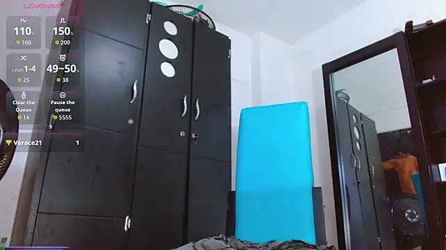 SELFSUCK_KING_420 stripchat live cam model