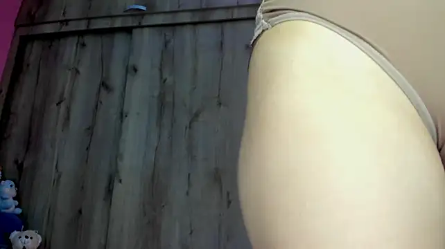 TANIA_06 stripchat live cam model
