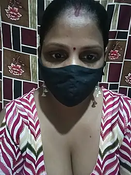 Parul-009 stripchat live cam model