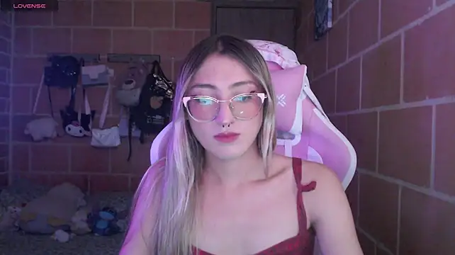 Andrea_camilaaa stripchat live cam model
