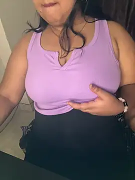 Kareena_kapoorr stripchat live cam model