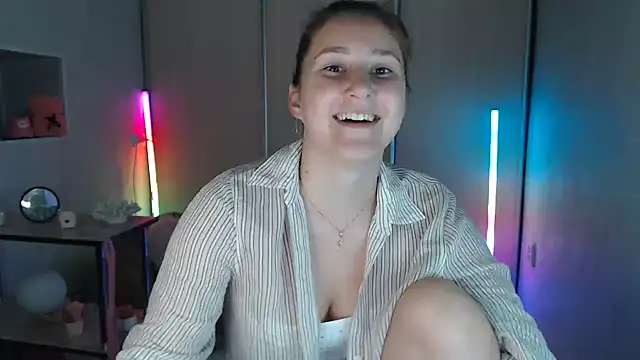 Milka_kamila stripchat live cam model