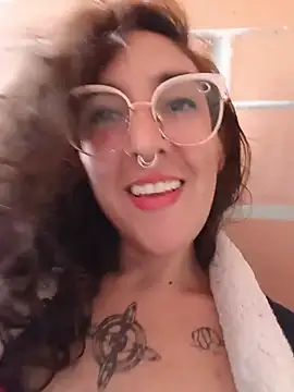 Melinerd stripchat live cam model