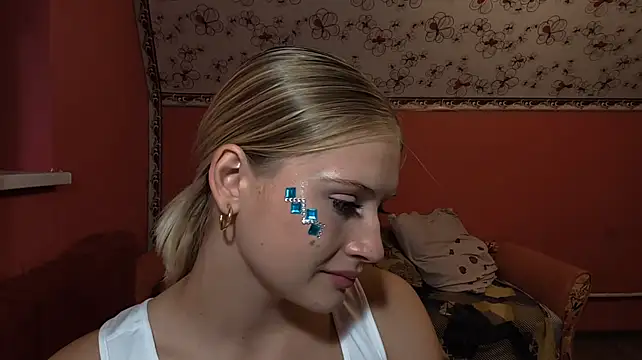 LavelleHolbrook stripchat live cam model