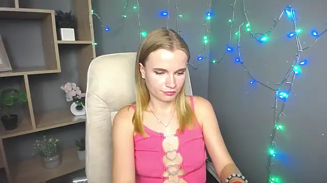 MargaritaKiss stripchat live cam model