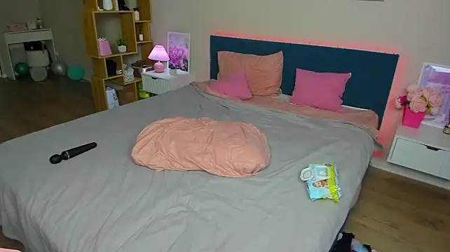 BritneyLix stripchat live cam model