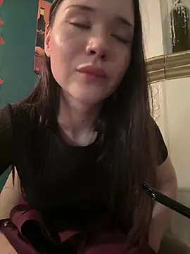 kitty_sixseven stripchat live cam model