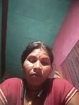 HOtpoojakoli stripchat live cam model