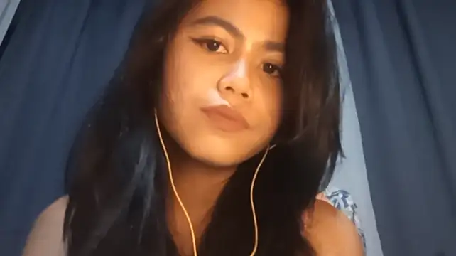 JinaRyun stripchat live cam model