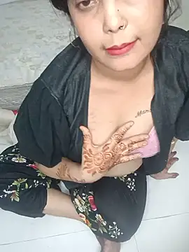 Hot-bhabhi-sana stripchat live cam model
