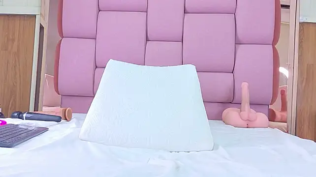 sophiaarenas stripchat live cam model