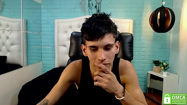 paullcb stripchat live cam model