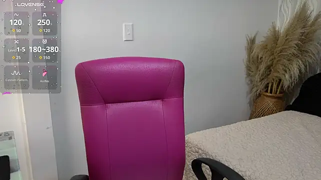 katt_eyes__ stripchat live cam model