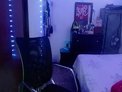 curvy_12 stripchat live cam model