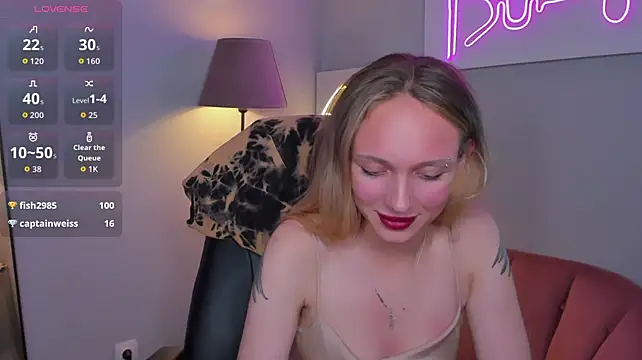 EmmaGilmoree stripchat live cam model