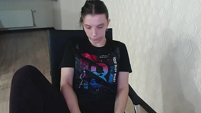 LisaHeart stripchat live cam model