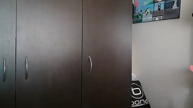 trianabell stripchat live cam model