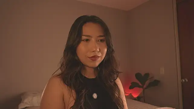 Aimilayne stripchat live cam model