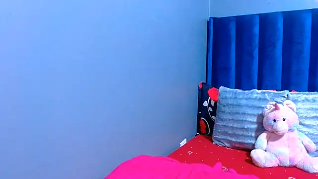 Candycrush2555 stripchat live cam model