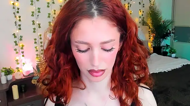 ChristinaConteeree stripchat live cam model