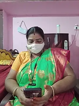 tamil_lathikaaa stripchat live cam model