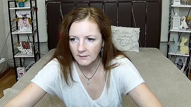 MeganPirs stripchat live cam model